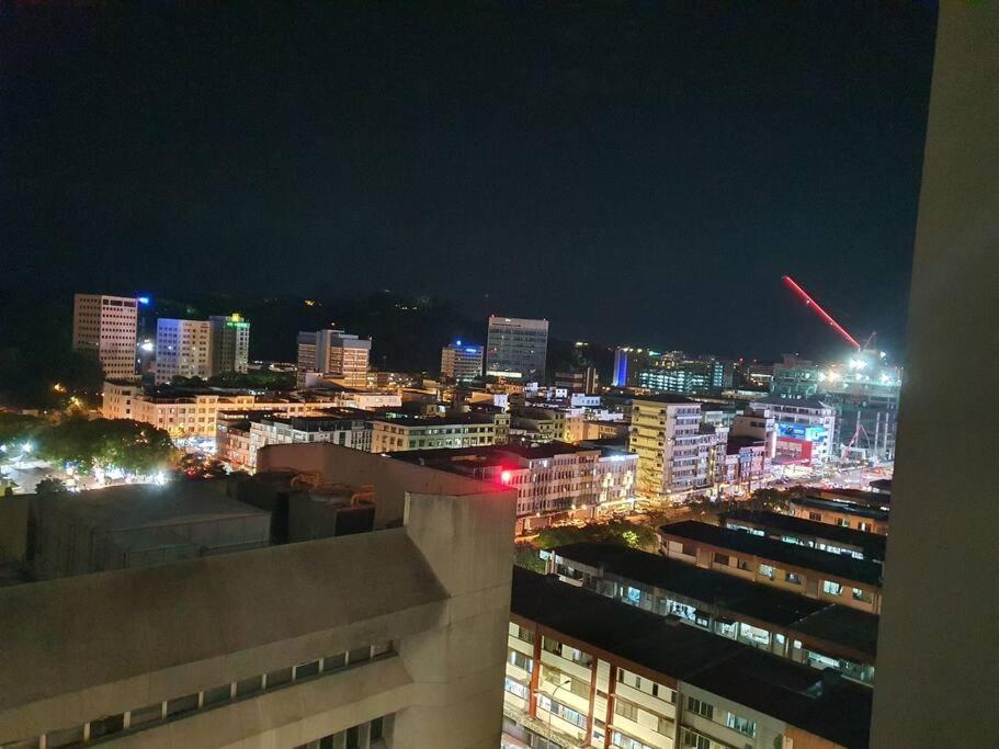 Kota Kinabalu City The Shore - Lucky 7 Homestay Esterno foto