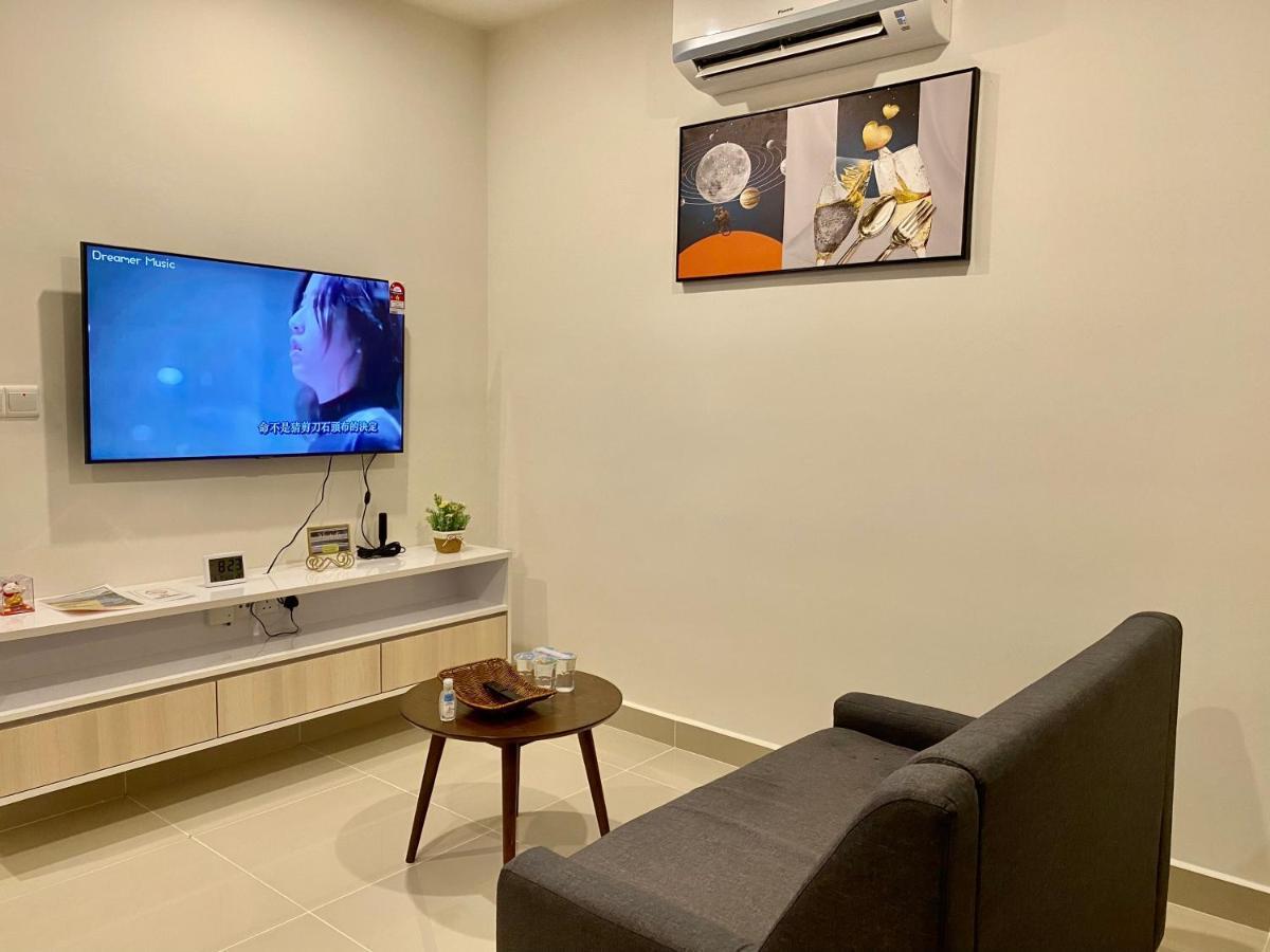 Kota Kinabalu City The Shore - Lucky 7 Homestay Esterno foto