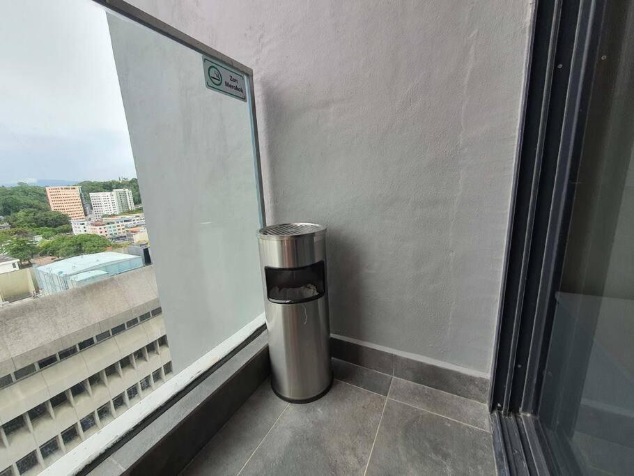 Kota Kinabalu City The Shore - Lucky 7 Homestay Esterno foto
