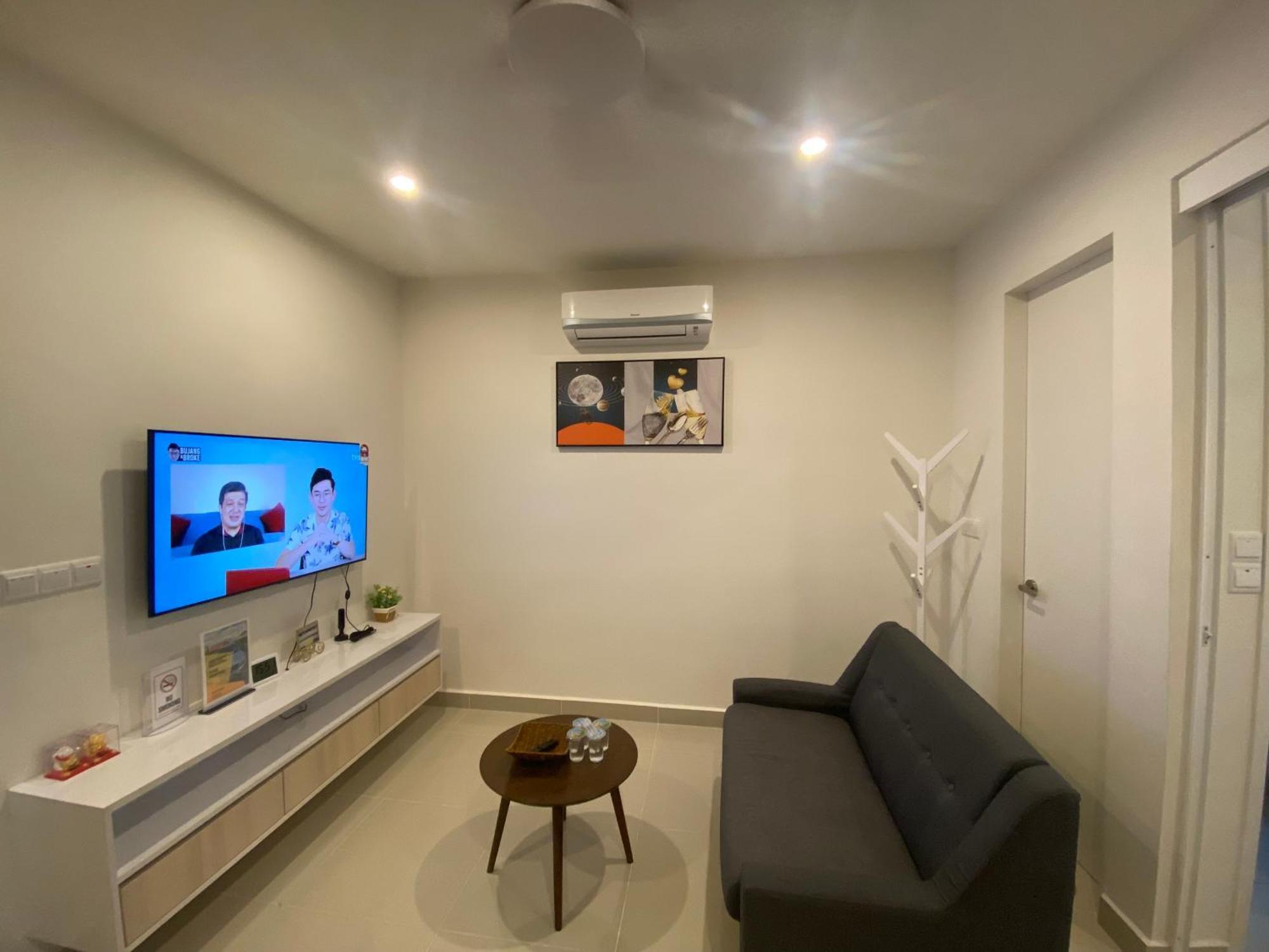 Kota Kinabalu City The Shore - Lucky 7 Homestay Esterno foto
