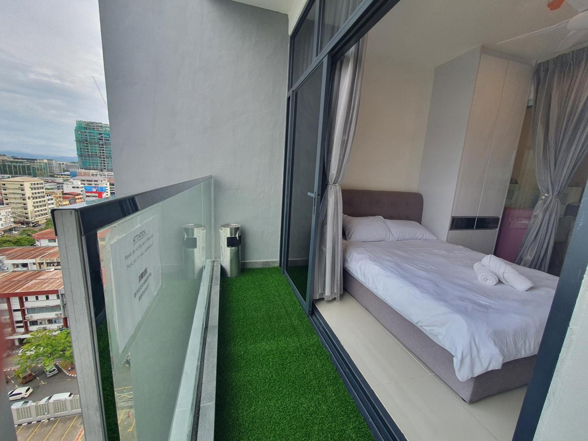 Kota Kinabalu City The Shore - Lucky 7 Homestay Esterno foto